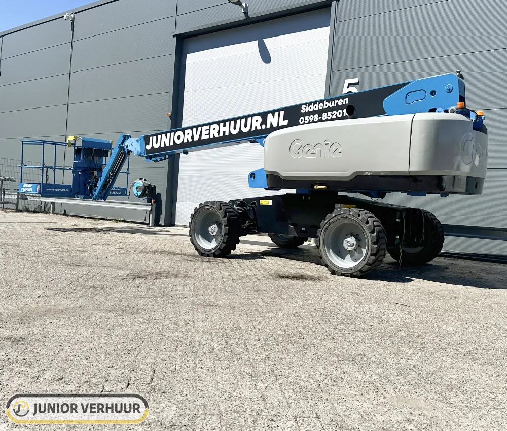 Genie S 65 telescoophoogwerker hoogwerker huren Groningen - Junior Verhuur