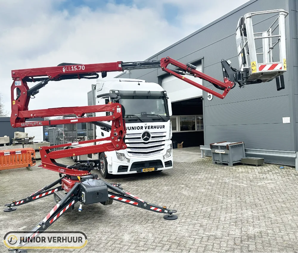 Hinowa Lightlift 15.70 spinhoogwerker hoogwerker huren Groningen - Junior Verhuur